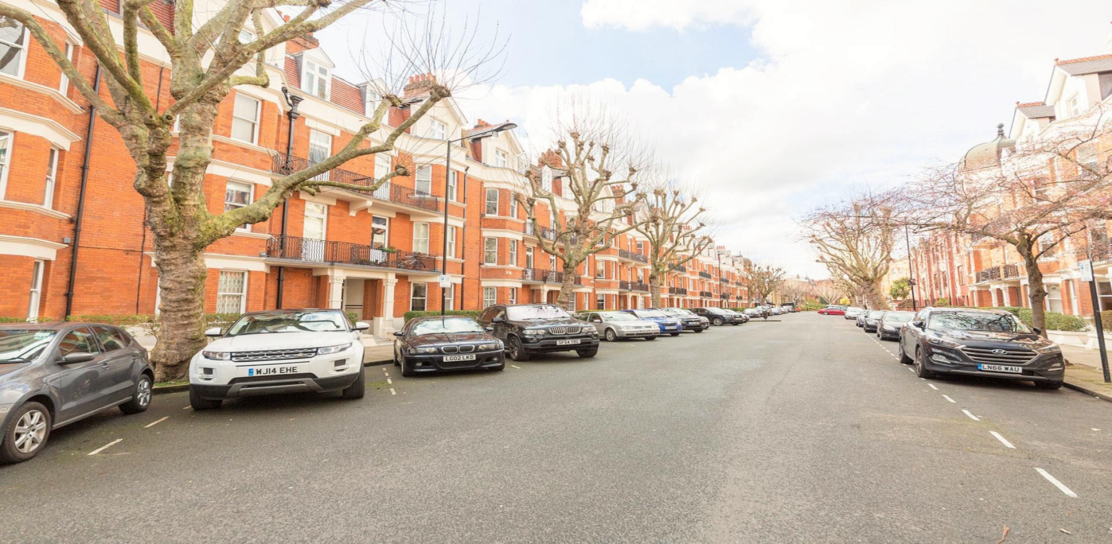 			3 Bedroom, 1 bath, 1 reception Flat			 Castellain Road, MAIDA VALE